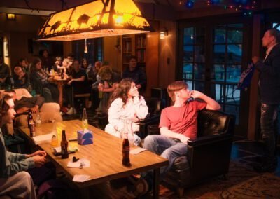 Graduation event magician Henry Oz says good night